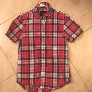 American eagle button down shirt